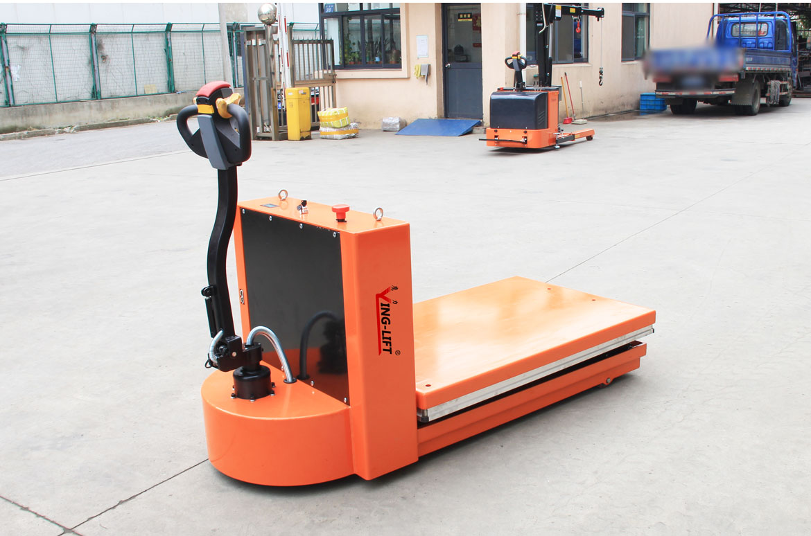單剪電動(dòng)行走升降平臺(tái)車(chē)
